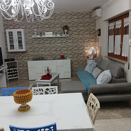 Alice's & House - Ospiti A Casa * Statte